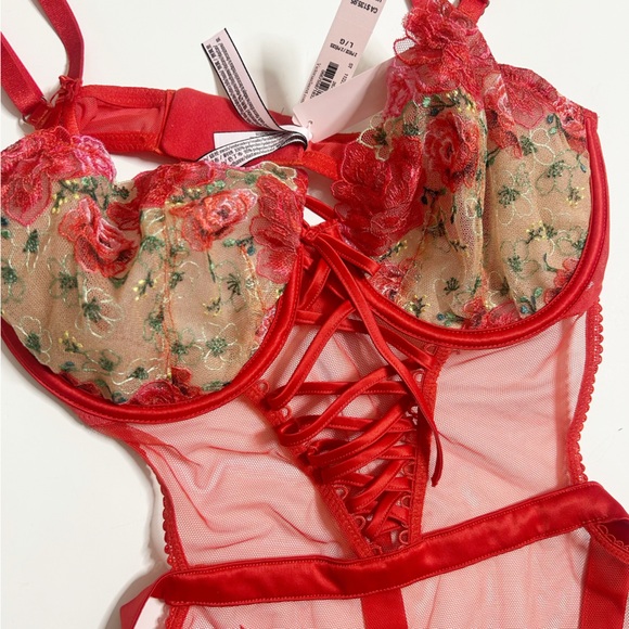 NWT VERY SEXY
Wicked Unlined Sheer Dotted Mesh Lace Apron (Size L) - Picture 6 of 10